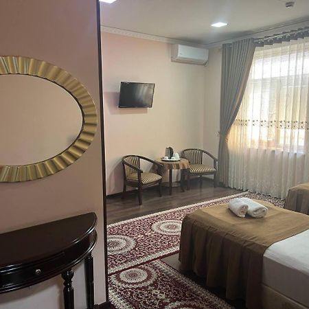 Hotel Al-Bukhory ซามาร์คันด์ ภายนอก รูปภาพ