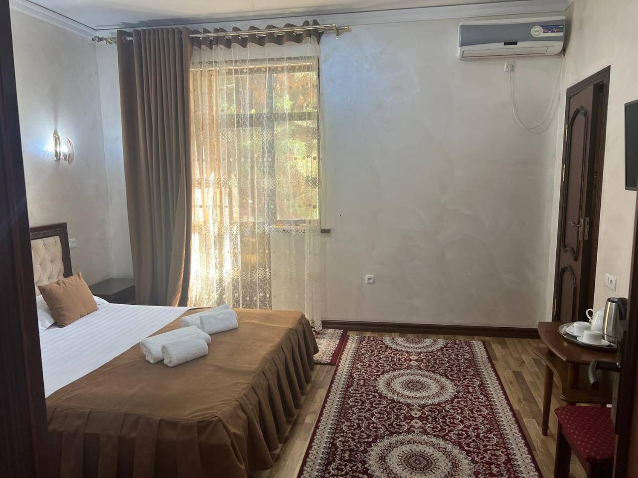 Hotel Al-Bukhory ซามาร์คันด์ ภายนอก รูปภาพ